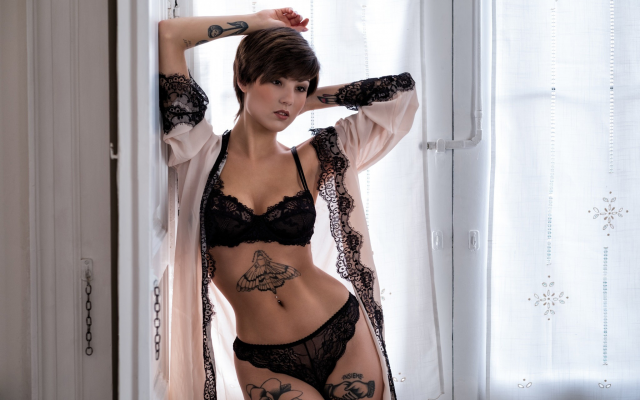 2048x1365 pix. Wallpaper giorgia soleri, black lingerie, tattoo, belly, hips, short hair, pierced navel