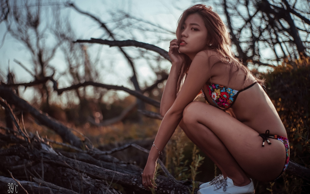 2015x1333 pix. Wallpaper model, asian, bikini, swimwear, squatting, sneakers, sexy