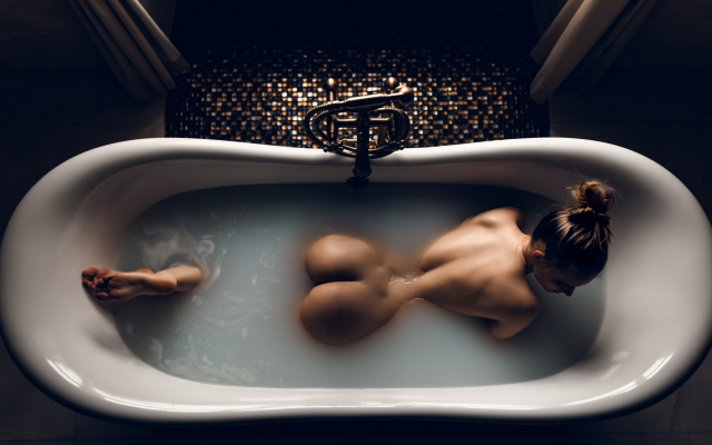 2048x1152 pix. Wallpaper top view, ass, naked, hairbun, bathtub, wet body, back, sexy