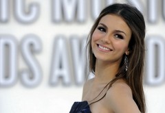 face, eyes, smile, background, actress, singer, victoria justice, resnicy wallpaper