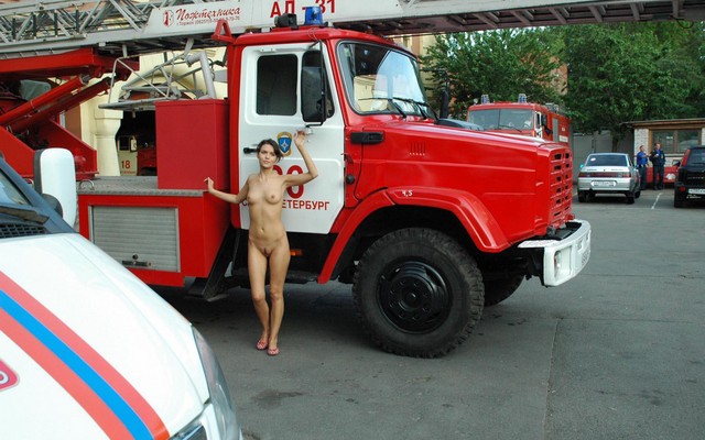 2650x1761 pix. Wallpaper nude, front, landstrip, fire brigade