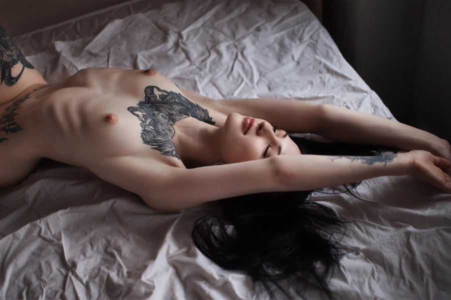2200x1237 pix. Wallpaper nude, tattoo, closed eyes, armpits, ribs, in bed, black hair, boobs, nipples