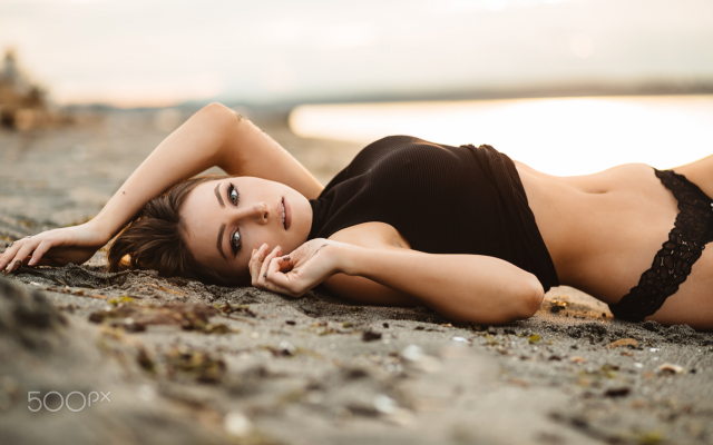 2048x1365 pix. Wallpaper brunette, lying on back, beach, outdoors, belly, black tops, black panties, tanned, sexy