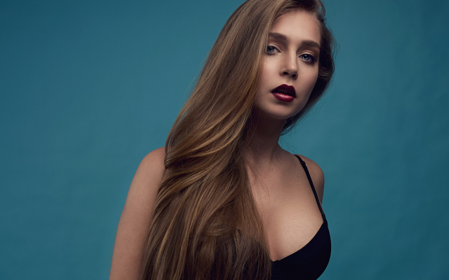 2500x1695 pix. Wallpaper black bra, portrait, blue eyes, brunette, sexy