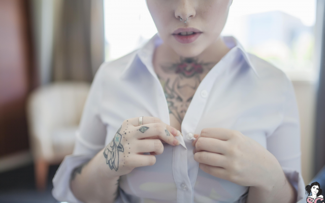 5616x3744 pix. Wallpaper voly suicide, suicide girls, tattoo, supergirl, black hair, undressing, blouse