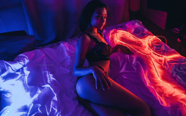 2560x1707 pix. Wallpaper black lingerie, ass, in bed, neon, belly, bra