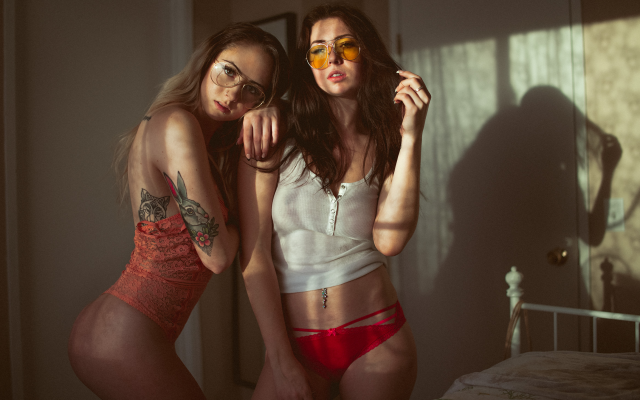 2333x1472 pix. Wallpaper red panties, glasses, pierced navel, tattoo, sexy, 2 girls