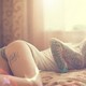 girl, tattoo, bed, pose, svetlyy fon, shikarnosty wallpaper