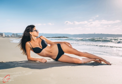 beach, sea, tanned, sunglasses, black bikini, bikini wallpaper