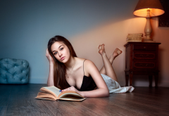 barefoot, book, lamp, women, cleavage, bare shoulders wallpaper